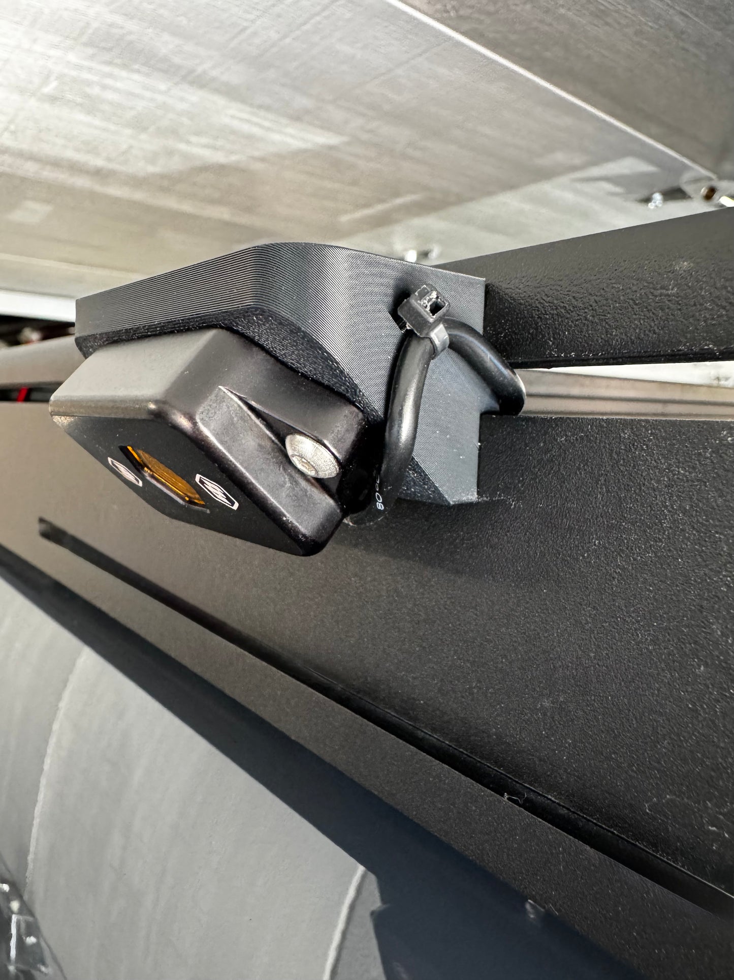 Roof Rack Scene Light Brackets (Baja Designs)