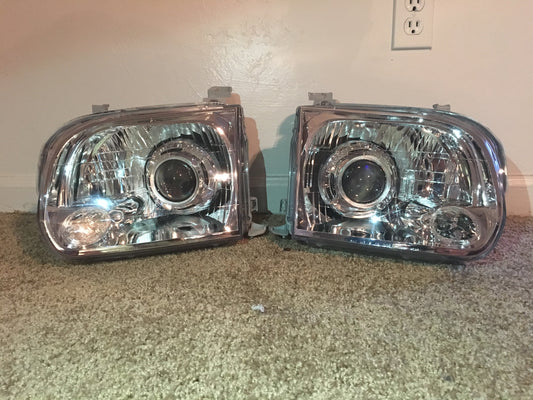2005-2007 Sequoia & 2005-2006 Tundra LED Retrofit Headlights