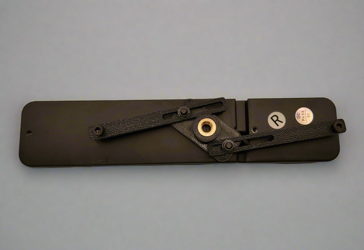 black obisan3d mounting bracket with hardware.