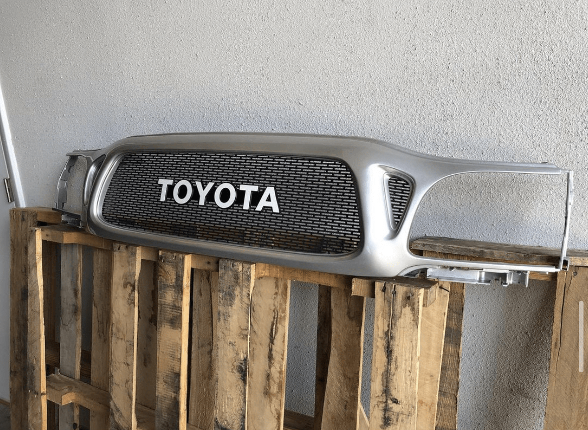 2001-2004 1st Gen Tacoma Mesh Grille