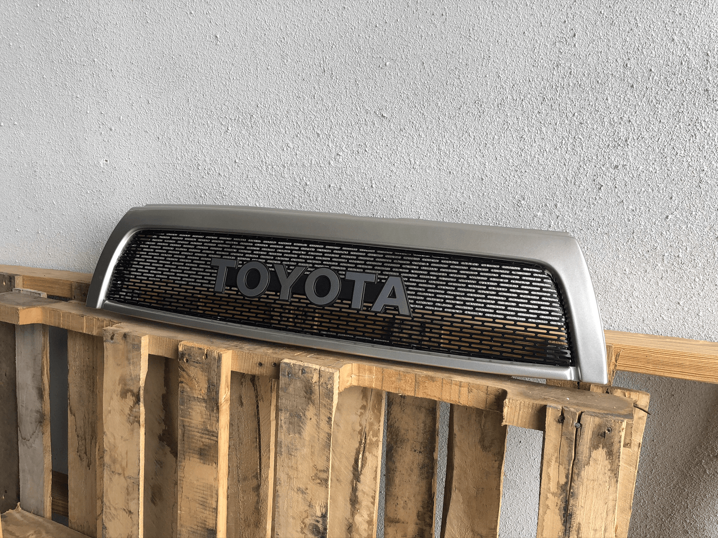 1996-2002 3rd Gen 4Runner Flush Grille