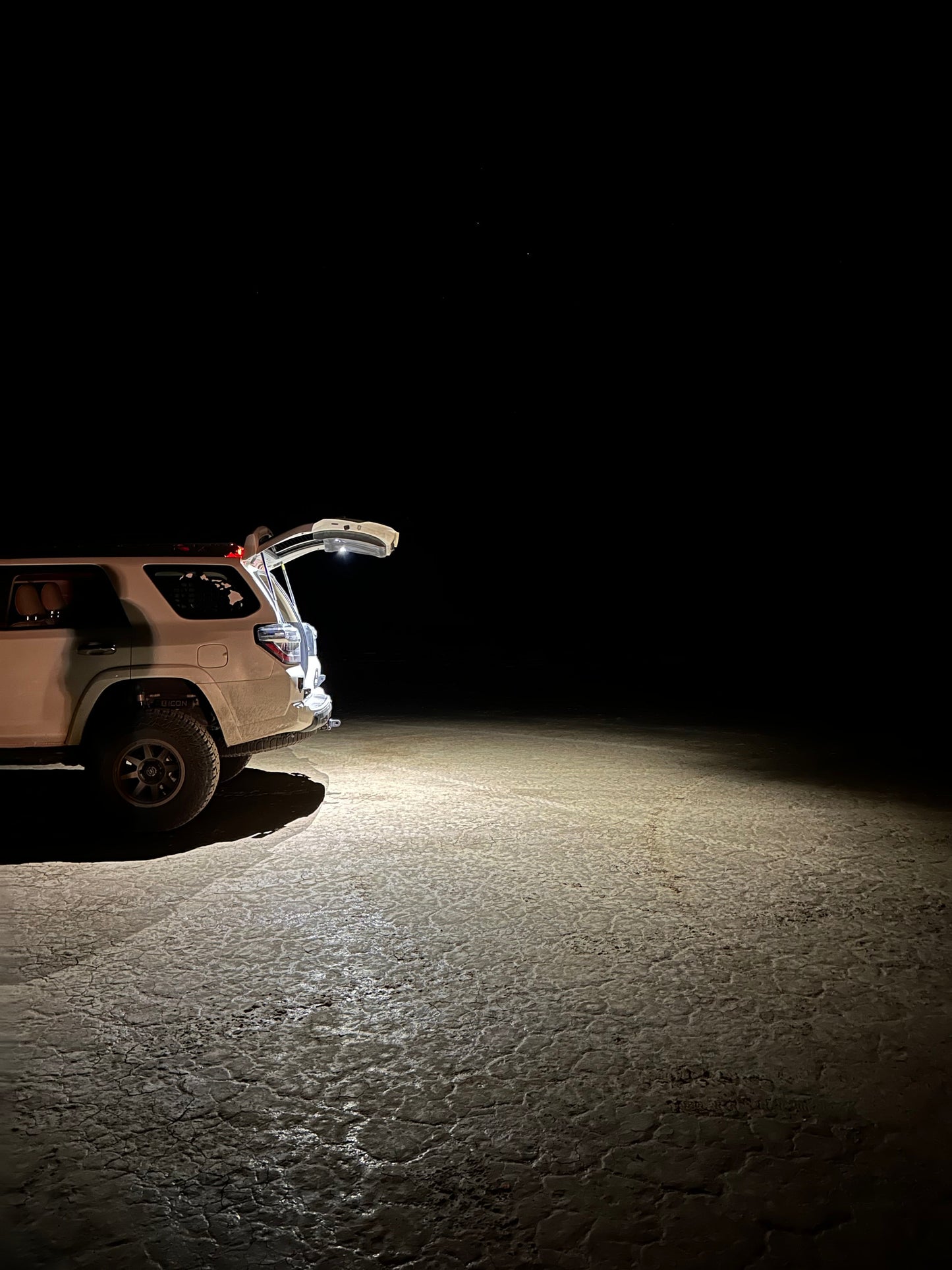 2010+up 4Runner Hatch Lights